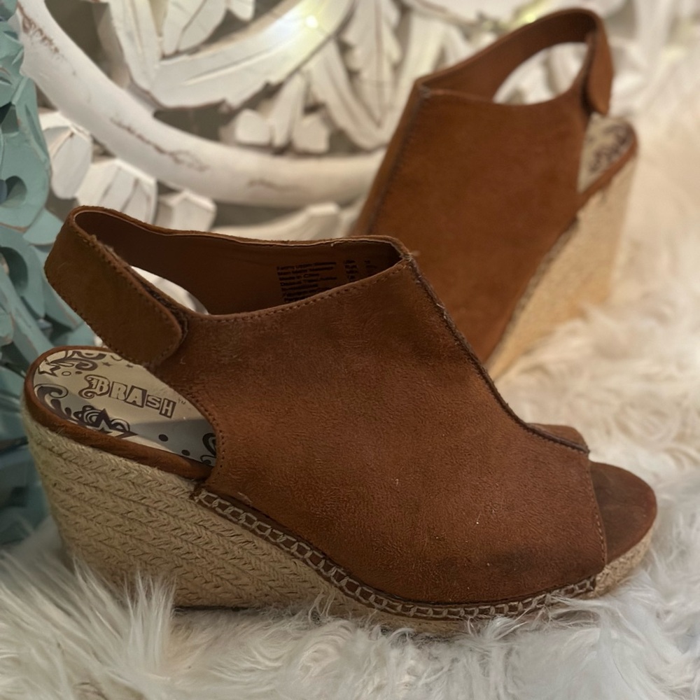 Straw high wedge